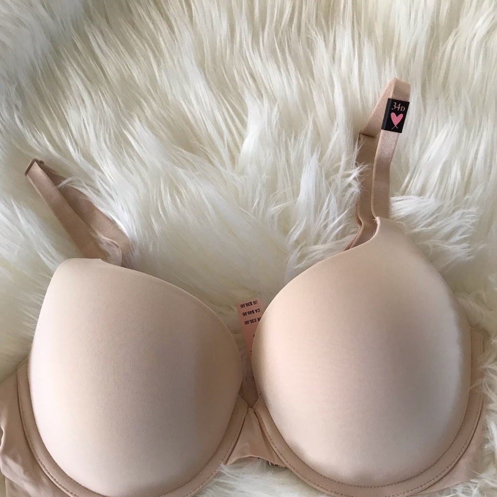 Victoria’s Secret nude very sexy bra